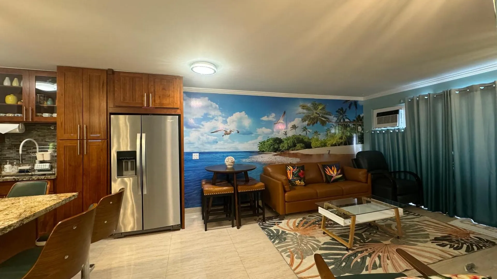Aloha Waikiki Condo 2Beds, 2Baths, Free Parking. Honolulu